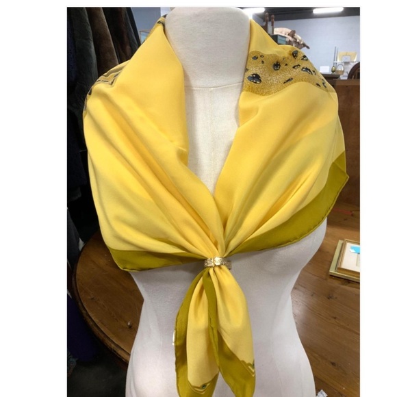 Cartier Panthere Silk Scarf - Picture 9 of 10